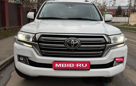 Toyota Land Cruiser 200, 2016 год, 6 500 000 рублей, 3 фотография