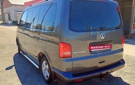 Volkswagen Multivan T5, 2009 год, 2 000 000 рублей, 3 фотография