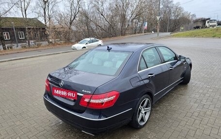 Mercedes-Benz E-Класс, 2011 год, 1 550 000 рублей, 5 фотография