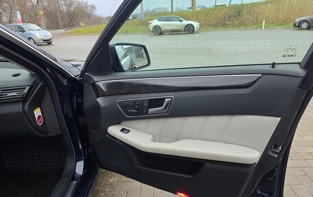 Mercedes-Benz E-Класс, 2011 год, 1 550 000 рублей, 13 фотография