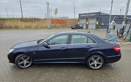 Mercedes-Benz E-Класс, 2011 год, 1 550 000 рублей, 8 фотография