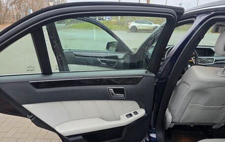 Mercedes-Benz E-Класс, 2011 год, 1 550 000 рублей, 17 фотография