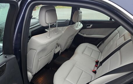 Mercedes-Benz E-Класс, 2011 год, 1 550 000 рублей, 16 фотография