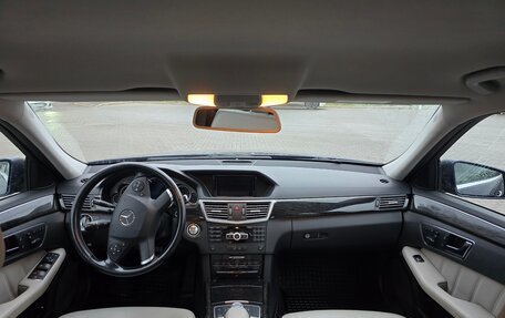 Mercedes-Benz E-Класс, 2011 год, 1 550 000 рублей, 19 фотография