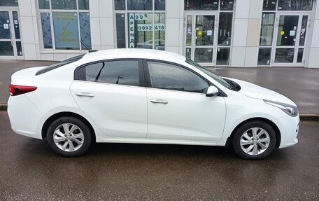 KIA Rio IV, 2020 год, 1 700 000 рублей, 3 фотография