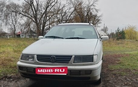 Volkswagen Passat B4, 1994 год, 128 000 рублей, 2 фотография