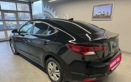 Hyundai Elantra VI рестайлинг, 2019 год, 1 649 000 рублей, 4 фотография