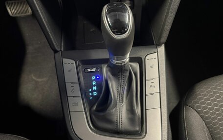 Hyundai Elantra VI рестайлинг, 2019 год, 1 649 000 рублей, 16 фотография