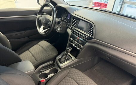 Hyundai Elantra VI рестайлинг, 2019 год, 1 649 000 рублей, 13 фотография