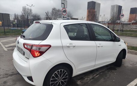 Toyota Yaris III рестайлинг, 2019 год, 1 600 000 рублей, 6 фотография