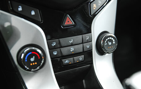 Chevrolet Cruze II, 2013 год, 880 000 рублей, 16 фотография