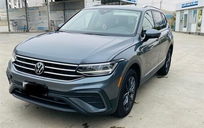 Volkswagen Tiguan II, 2022 год, 3 777 000 рублей, 1 фотография