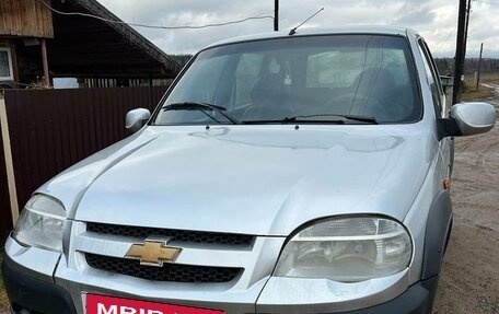 Chevrolet Niva I рестайлинг, 2007 год, 208 000 рублей, 1 фотография