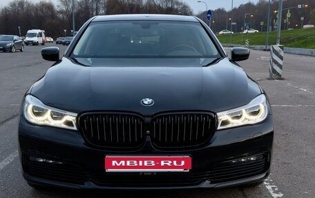 BMW 7 серия, 2018 год, 4 000 000 рублей, 2 фотография