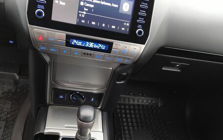 Toyota Land Cruiser Prado 150 рестайлинг 2, 2021 год, 5 500 000 рублей, 10 фотография