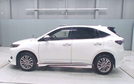 Toyota Harrier, 2015 год, 2 200 000 рублей, 9 фотография