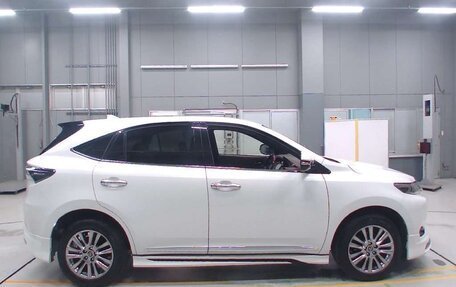 Toyota Harrier, 2015 год, 2 200 000 рублей, 10 фотография