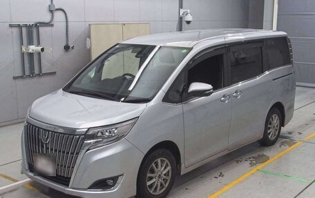 Toyota Esquire I, 2017 год, 1 940 000 рублей, 4 фотография