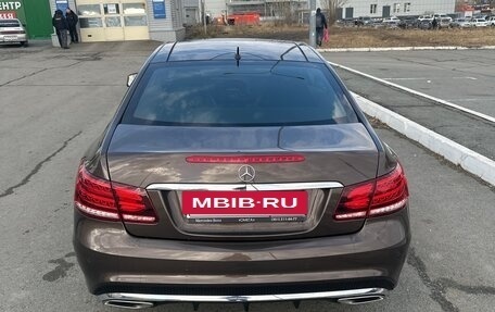 Mercedes-Benz E-Класс, 2015 год, 1 800 000 рублей, 2 фотография