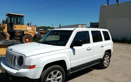 Jeep Liberty (Patriot), 2011 год, 1 370 000 рублей, 17 фотография