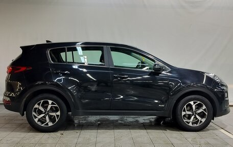 KIA Sportage IV рестайлинг, 2020 год, 2 390 000 рублей, 4 фотография