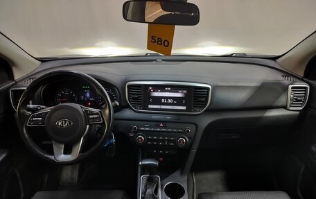 KIA Sportage IV рестайлинг, 2020 год, 2 390 000 рублей, 15 фотография