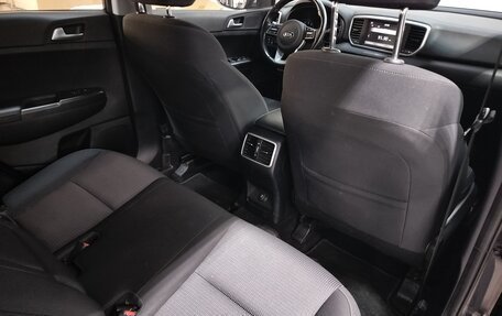 KIA Sportage IV рестайлинг, 2020 год, 2 390 000 рублей, 22 фотография