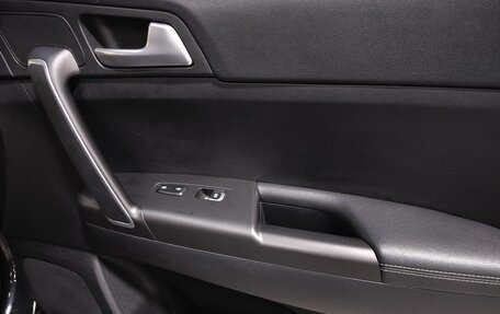 KIA Sportage IV рестайлинг, 2020 год, 2 390 000 рублей, 23 фотография