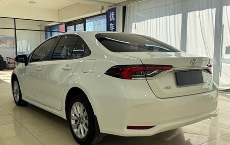 Toyota Corolla, 2022 год, 1 100 000 рублей, 4 фотография