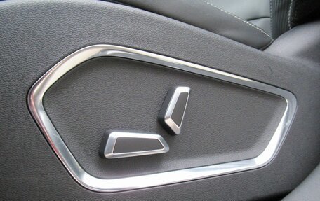 Geely Atlas, 2024 год, 2 540 000 рублей, 19 фотография