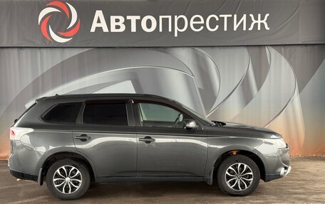 Mitsubishi Outlander III рестайлинг 3, 2014 год, 1 280 000 рублей, 4 фотография