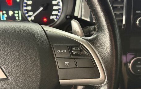 Mitsubishi Outlander III рестайлинг 3, 2014 год, 1 280 000 рублей, 19 фотография