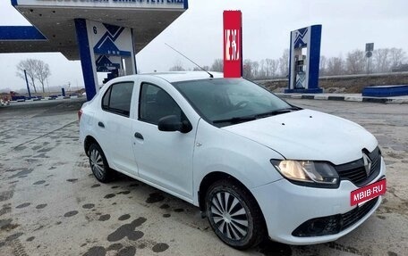 Renault Logan II, 2015 год, 600 000 рублей, 4 фотография
