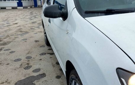 Renault Logan II, 2015 год, 600 000 рублей, 10 фотография