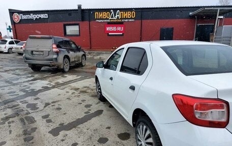 Renault Logan II, 2015 год, 600 000 рублей, 12 фотография