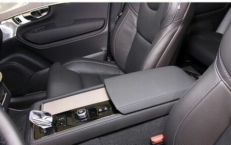 Volvo XC90 II рестайлинг, 2025 год, 13 600 000 рублей, 16 фотография