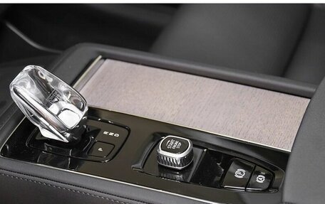 Volvo XC90 II рестайлинг, 2025 год, 13 600 000 рублей, 17 фотография