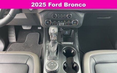 Ford Bronco, 2025 год, 9 783 222 рублей, 18 фотография