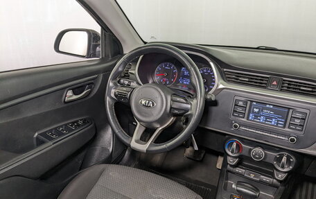 KIA Rio IV, 2021 год, 930 000 рублей, 25 фотография