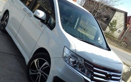 Honda Stepwgn IV, 2012 год, 1 495 000 рублей, 1 фотография