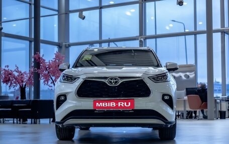 Toyota Highlander, 2025 год, 6 490 000 рублей, 2 фотография