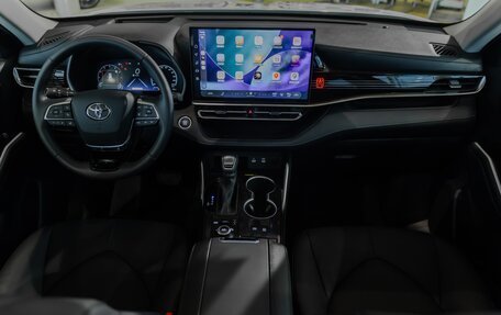 Toyota Highlander, 2025 год, 6 490 000 рублей, 7 фотография