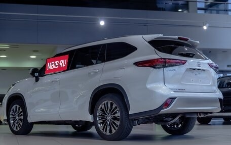 Toyota Highlander, 2025 год, 6 490 000 рублей, 3 фотография