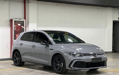 Volkswagen Golf VIII, 2021 год, 1 890 000 рублей, 2 фотография