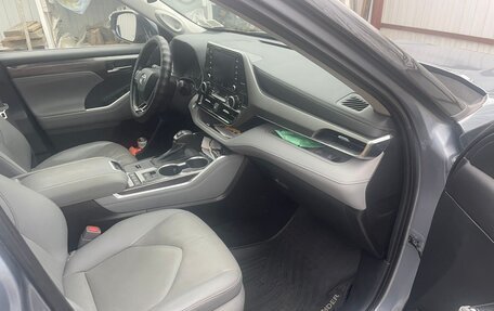 Toyota Highlander, 2020 год, 4 600 000 рублей, 7 фотография