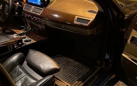 BMW 7 серия, 2001 год, 650 000 рублей, 15 фотография