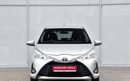Toyota Vitz, 2018 год, 899 000 рублей, 5 фотография