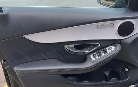 Mercedes-Benz C-Класс, 2018 год, 2 380 000 рублей, 29 фотография