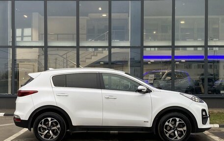 KIA Sportage IV рестайлинг, 2021 год, 2 489 000 рублей, 4 фотография