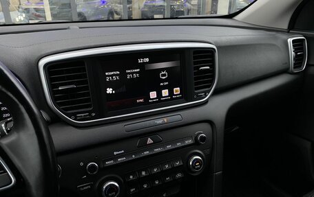 KIA Sportage IV рестайлинг, 2021 год, 2 489 000 рублей, 16 фотография